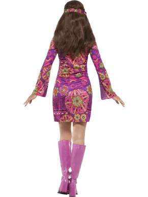 Heerlijk vrolijk Roze Woodstock Hippie Dames Jurk met bloemenprint, aanvankelijk haarband en de ketting met peace teken. Maak de look af met leuke hippieaccessoires en een pruik en je bent klaar voor Carnaval of een seventies flower power themafeest. Vrede!