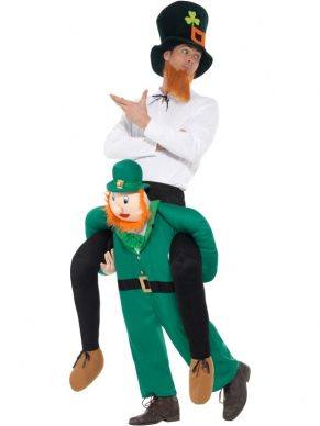 Gedragen worden door een Paddy's Leprechaun wat voor leuke reacties zou dat opleveren tijden jouw feestje?!
Green, One Piece Suit with Mock Legs.