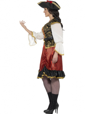 Een prachtig rode Curves Pirate Lady Kostuum, bestaande uit een jurk en bijbehorende riem. Te gek voor een Piraten Feest of Carnaval.