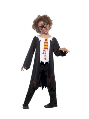 Zombie Student Kostuum, bestaande uit een zwart/wit pak met shirt en stropdas. Te gek voor Halloween.Wij verkopen ook schmink en nepbloed voor een echte Zombie look.