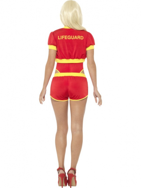 Van de bekende hit serie Baywatch dit geweldige Deluxe Baywatch Lifeguard Kostuum. dit kostuum bestaat uit een rood met geel broekje, jasje, hooguitgesneden zwempak en fluitje. De blonde pruik en reddingsdrijver verkopen wij los 