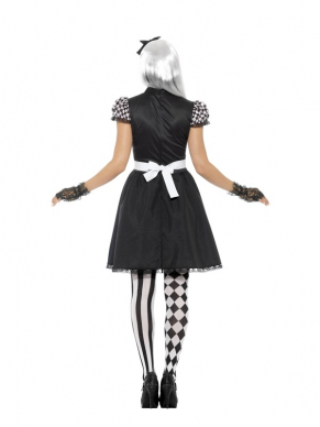 Alice in Wonderland Gothic Alice Kostuum, bestaande uit de zwarte jurk met schortje en hoofdband. Maak de look compleet met bijpassende accessoires zoals pruik, handschoenen en panty/kousen.