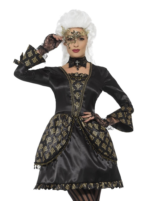  Deluxe Masquerade Kostuum, bestaande uit zwart/gouden jurk. Maak de look compleet met de bijpassende pruik en panty.