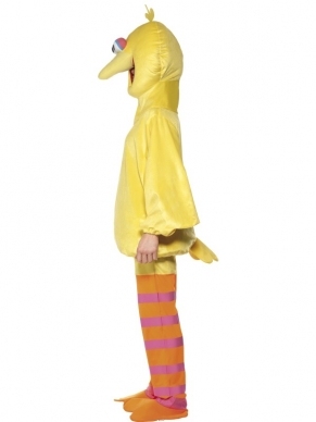 Dit Gele Pino kostuum is van de vogel uit Sesamstraat (in het buitenland is Pino geel). Dit Pino verkleedkleding is geel van kleur en is compleet met benen, romp en hoofd!  Het kostuum bestaat uit 3 delen. One size model jumpsuit. Ga verkleed als de karakters uit Sesamstraat. We verkopen heren en dames Sesamstraat kostuums.