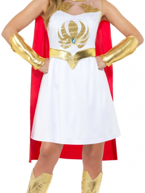 She-Ra, bekend van de gelijknamige tv serie. Dit She-Ra Glitter Print Kostuum, bestaande uit het witte jurkje met rode cape, armcovers, schoencovers en hoofdband is zga compleet, het enige wat misschien nog mist is een pruik. Dit kostuum is leuk te combineren met het He-Man Kostuum.