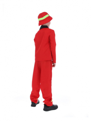 Heb jij de droom om een Brandweerman te zijn? Dat kan met dit Fire Fighter Kostuum voor jongens. Dit kostuum bestaat uit de rode broek met jasje en pet. Maak de look compleet met bijpassende accessoires.