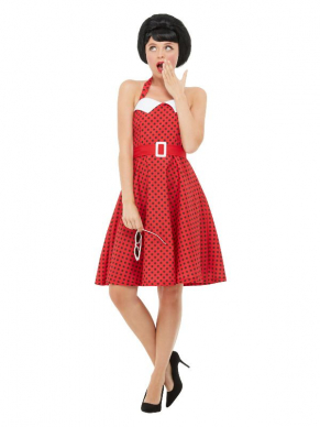 Terug in de tijd met dit geweldige 50s Rockabilly Pin Up Kostuum, bestaande uit het rode halterjurkje met zwarte stippen, riem en witte kraag. Maak de look compleet met een zwarte pruik en zonnebril.