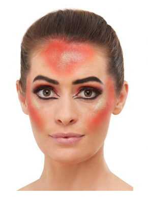 Maak jouw look compleet met deze Make-Up FX, Fire Aqua Kit, bestaande uit schmink, glitterporje en applicators.