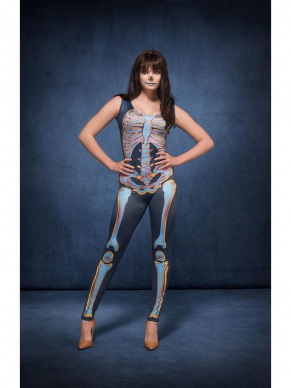 Fever Sexy Skeleton Kostuum, bestaande uit de gekleurde bodysuit met skelettenprint. Maak de look compleet met schmink en een pruik en je bent klaar voor jouw Horror party.