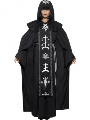  Dark Arts Ritual Kostuum, bestaande uit het zwarte Hooded Gewaad met riem. Maak de look compleet met schmink of een masker en je bent klaar voor Halloween.