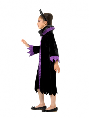  Evil Queen Kostuum voor kinderen, bestaande uit de zwart/paarse jurk met haarband. leuk voor Halloween.