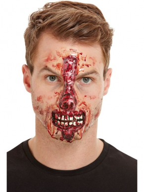 Creeër een echte Horror Look met deze Make-Up FX, Exposed Nose & Mouth Latex Face Wound. Bekijk hier onze gehele Collectie Wonden.