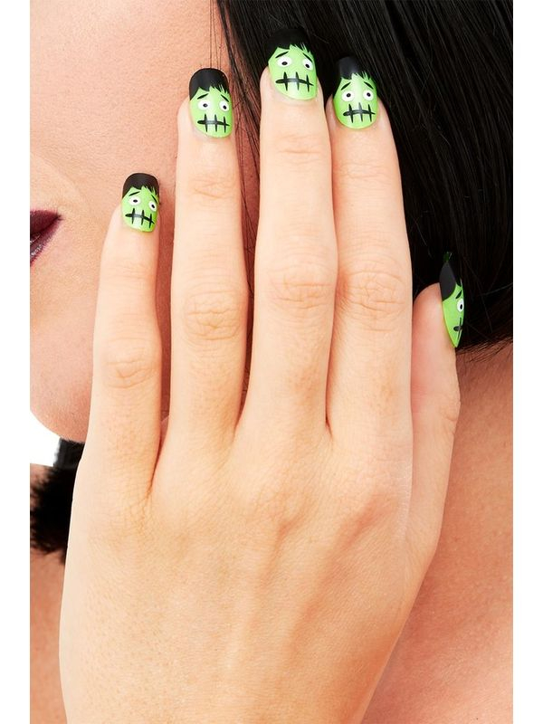 Maak jouw Halloween Look compleet met deze geweldige zwart/groene zelfklevende Frankenstein Nagels. 12stk. Wij verkopen nog meer nagels met leuke opdruk.