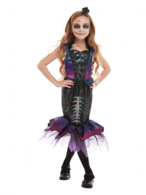 Dark Mermaid Kostuum, bestaande uit de multigekleurde jurk met haarband. Maak de look compleet met eenvoudige schmink.