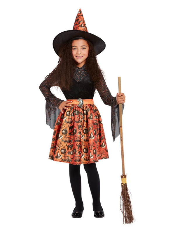 Vintage Witch Kinderkostuum. Dit kostuum bestaat uit de zwart met oranje jurk en bijpassende hoed. De mouwtjes van de jurk lopen wijd uit voor een leuk effect. Met dit kostuum ben je zo goed als klaar voor jouw Halloweenparty. De heksenbezem verkopen wij los.