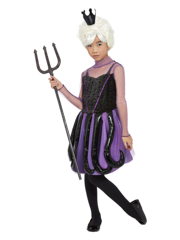  Evil Sea WitchKinderkostuum. Dit kostuum bestaat uit de zwart met paarse jurk. Met dit kostuum ben je zo goed als klaar voort jouw Halloweenparty. Bekijk onze bijpassende accessoires hier.