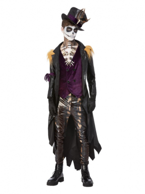 Deluxe Voodoo Witch Doctor Kostuum, bestaande uit het jasje, mock top, hoed en ketting. Met dit kostuum ben je in één keer klaar voor jouw Halloween feestje. Wij verkopen ook het Deluxe Voodoo Witch Doctor Kostuum voor dames.