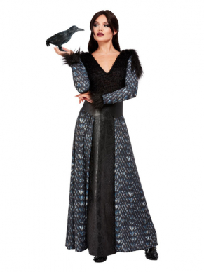 Met dit prachtige Dark Winter Queen Kostuum weet je zeker dat alle ogen op jouw gericht zijn. Dit kostuum bestaat uit de zwarte Jurk & Riem. Wil jij je look compleet maken met een aangepaste pruik? Bekijk dan hier onze collectie pruiken . Perfect voor Cranaval of themafeest