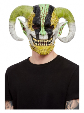 Maak jouw Halloween Demon look compleet met dit Horned Demon Overhead Latex Masker.