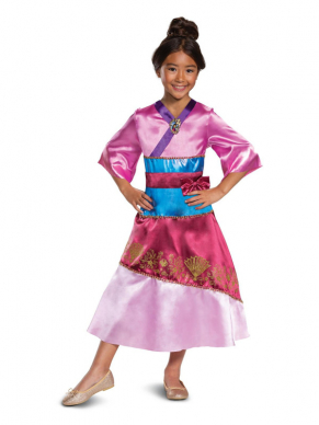 Dit Disney Mulan Kostuum bestaat uit de prachtige jurk met details. Met dit kostuum ben je in één keer klaar voor jouw feestje. Leuk voor een kinderfeestje, carnaval, themafeestje of gewoon voor thuis in de verkleedkist.