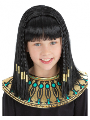 Deze prachtige zwarte Cleopatra pruik met vlechtjes en gouden accenten maakt jouw Cleopatra look helemaal af.
