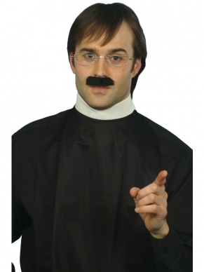 Priester Accessoire Set - Inbegrepen is voorkant van het shirt met kraag, de snor en de bril. 