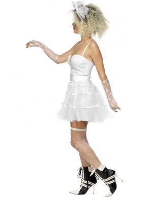Eighties Madonna style  Boy Toy Dames Kostuum. Inbegrepen is het witte korset, de riem, de tutu rok, de handschoenen en haarband. 