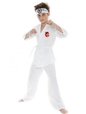 Daniel San Karate Kid Kostuum. Inbegrepen is de karatekid jas, broek, riem en haarband. 