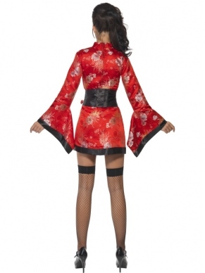 Fever Vodka Geisha Dames Verkleedkleding in het rood. Het kostuum is voorzien van een riem met shotjes houders, altijd handig!