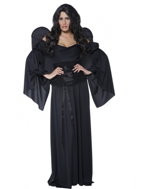 Cemetery Angel Zwarte Engel Kostuum, bestaande uit de lange zwarte jurk met de mouwen en de zwarte vleugels. 