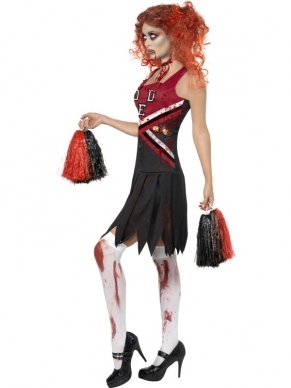 High School Zombie Horror Cheerleader Kostuum. In begrepen is de Cheerleader Jurk met bloedvlekken en de pom poms. Maak dit enge kostuum af met onze block white contact lensen en onze schmink setjes en nep bloed.