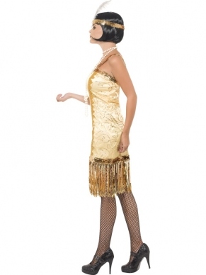 Gouden Charleston Flapper Verkleedkostuum. Inbegrepen is de mooie gouden jurk met franjes en de haarband met veer. We verkopen nog meer 1920's charlston flapper verkleedkleding en accessoires.