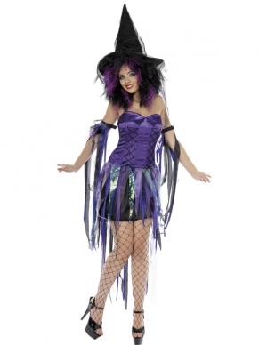 Naughty Witch Stoute Heks Halloween Kostuum. Inbegrepen is de paarse heksenjuk met laagjes, de armstukken en de heksenhoed. 