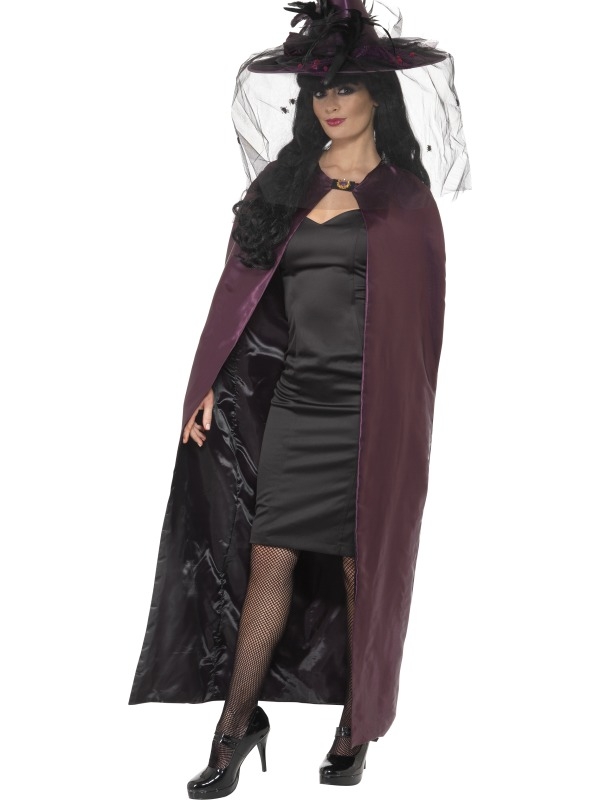 Dezecape is aan twee kanten te dragen. Zwart Paarse Heksen Cape Halloween Verkleedkleding. Aan de ene kant zwart en de andere kant paars. Mooie kwaliteit met mooie sluiting. De hoed verkopen we los. 