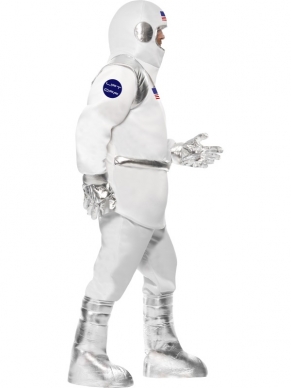 Spaceman Astronaut Heren Carnaval Verkleedkleding. U krijgt het complete astronauten kostuum met: shirt, broek, helm, handschoenen en schoen hoezen. U bent helemaal klaar. 
