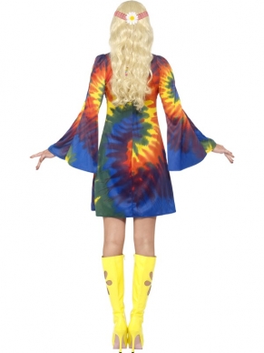 1960s Tie Dye Gekleurde Hippie Kostuum. De mooie gekleurde hippie jurk met uitlopende mouwen is inbegrepen en de bijpassende pruik en accessoires verkopen we los met korting. 