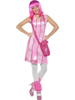 Roze Lazy Town Stephanie Verkleedkleding. Inbegrepen is de roze jurk, de roze tas en beenwarmers. De pruik verkopen wij los in onze webshop.