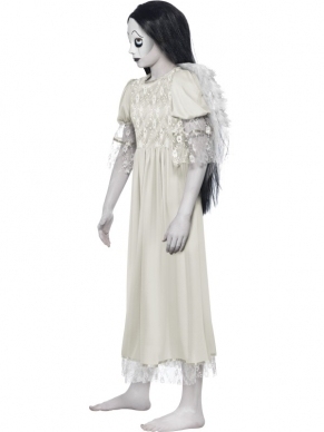 Living Dead Witte Pop Verkleedkleding - Met lange zwarte pruik ben je het meisje uit The Ring. Inbegrepen is de witte jurk met mooie details, de vleugels en het masker. De 91cm lange zwarte pruik verkopen wij los in onze webwinkel.