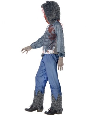 Heb jij altijd al willen weten hoe het is om een weerwolf te zijn? Dan is dit Deluxe Wolf Warrior Halloween Kostuum echt iets voor jou! Het kostuum bestaat uit een blauw-grijze top met capuchon met oren en gespierde opdruk en een blauw-grijze broek. Om je outfit compleet te maken kun je ook schminksetjes en nepbloed bij ons bestellen.