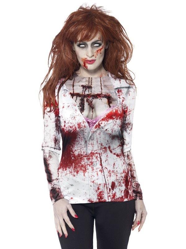 Wil je niet al te uitbundig verkleed naar het Halloween feest? Ga dan voor dit Zombie Dames Halloween T-shirt! De witte blouse heeft een zogenaamd diep decolleté, nepwonden en bloedvlekken. Maak je outfit compleet met schmink, nepbloed en één van de vele pruiken of andere accessoires.