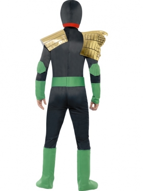 Judge Dredd Kostuum - het kostuum bestaat uit een groen - zwarte jumpsuit met borststuk en afneembare gouden schouderstukken, groene schoenbeschermers en bijpassende helm.